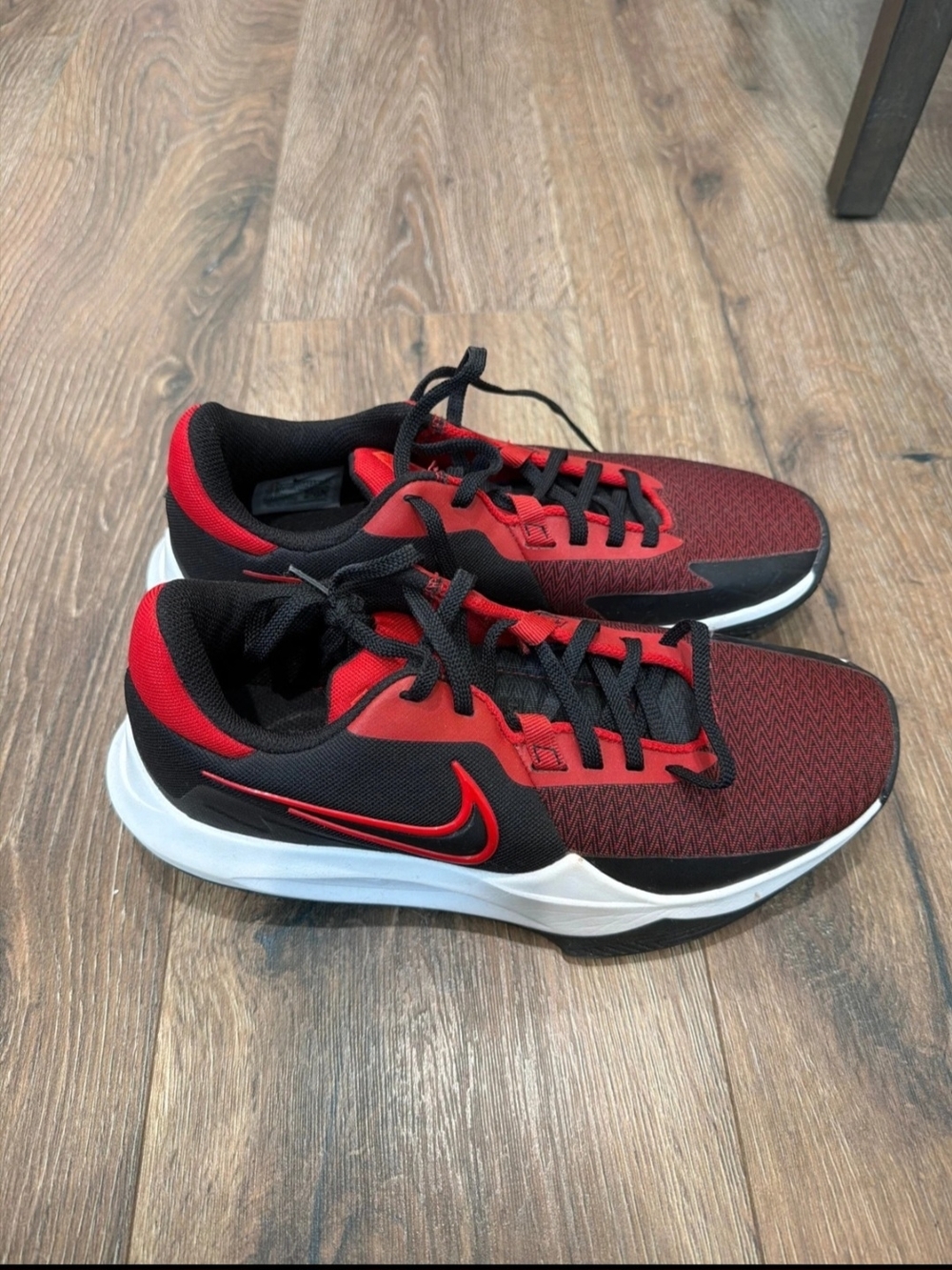 Nike Men’s Athletic Trainers in Red and Black